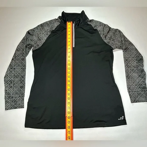 Performance ¼ Zip - Picture 15 of 16